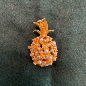 Vintage Alice Caviness Rhinestone Faux Pearl And Rhinestone Pineapple Brooch